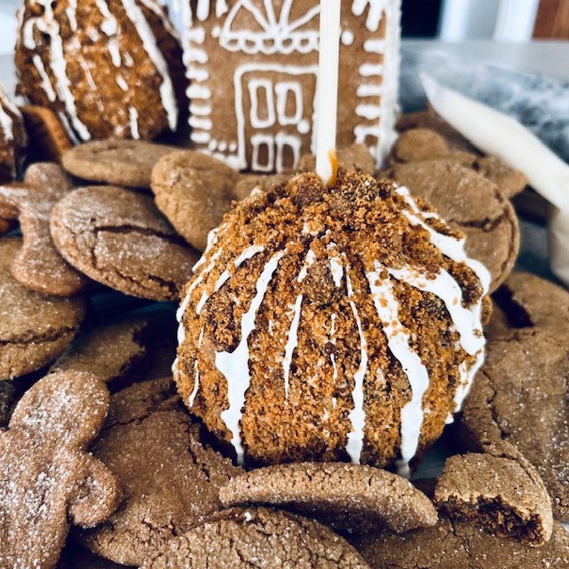 Gingerbread Caramel Apple